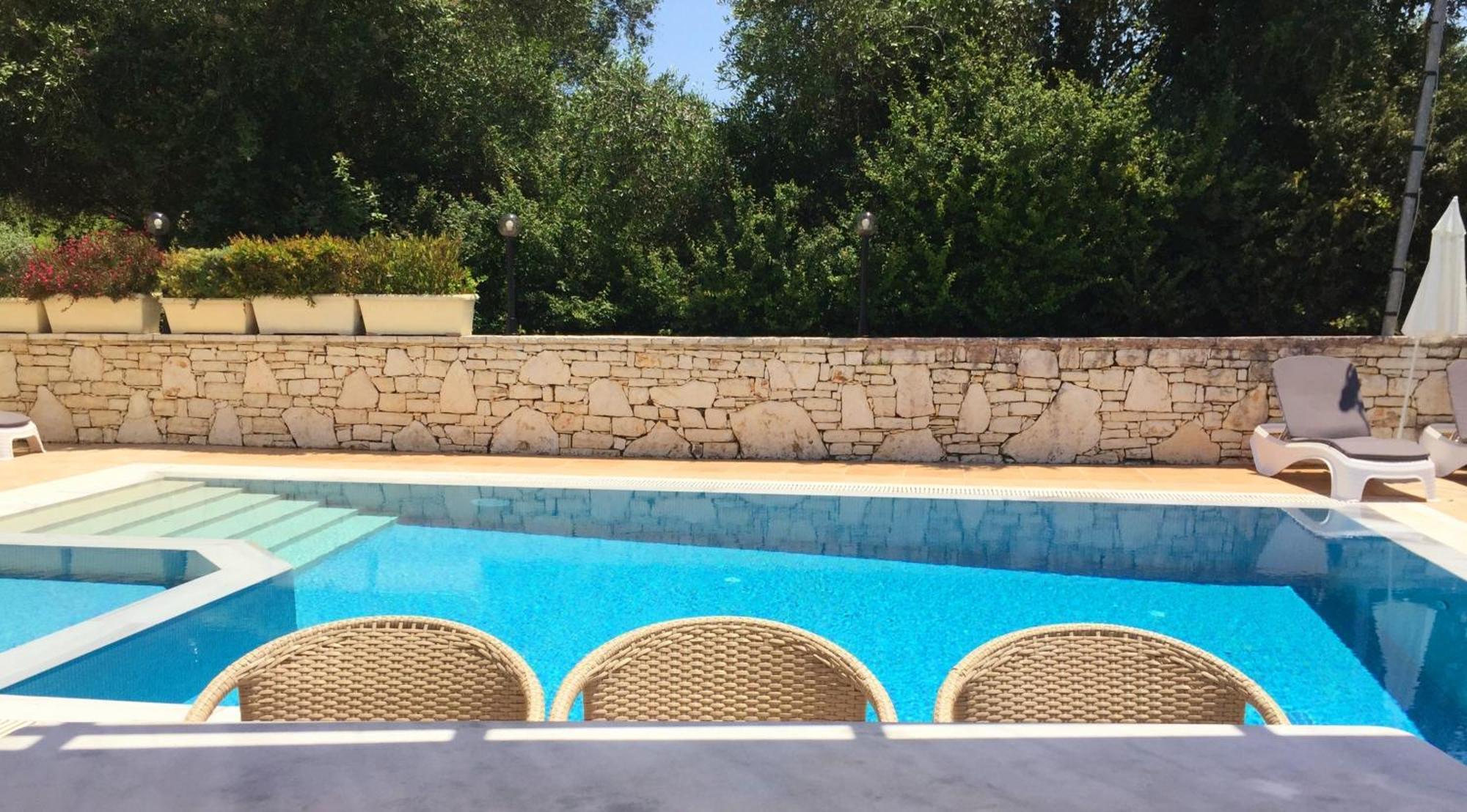 Villa Petrino - Central Flat Location Within Kassiopi. Sleeps 8 Esterno foto
